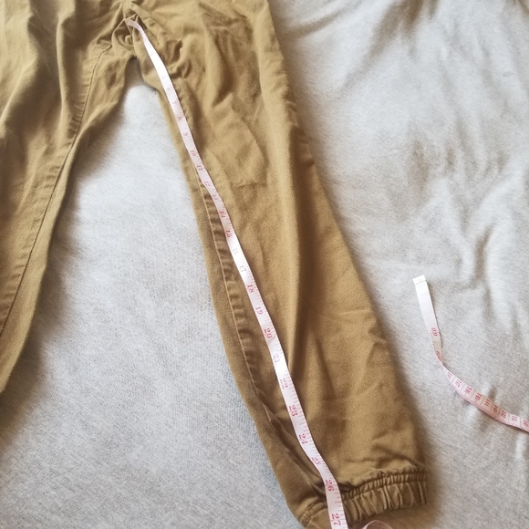 ✖️SOLD✖️Khaki cargo joggers - Picture 3 of 10